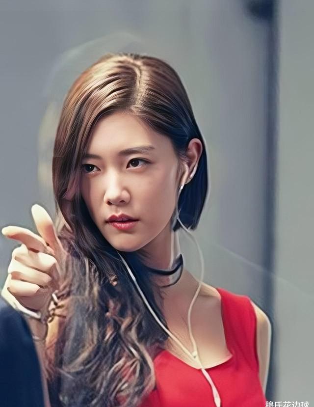 黑色大丽花